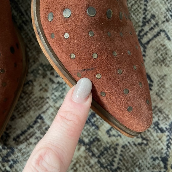 FREE PEOPLE Aquarian Rust Suede Ankle Boots Sz. 38 - Picture 9 of 12
